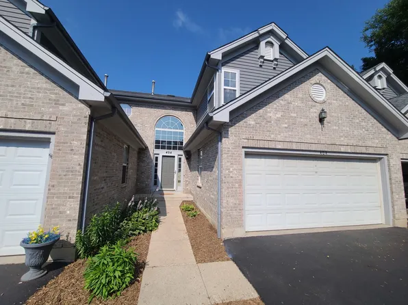 404 Kresswood Dr, McHenry, IL 60050