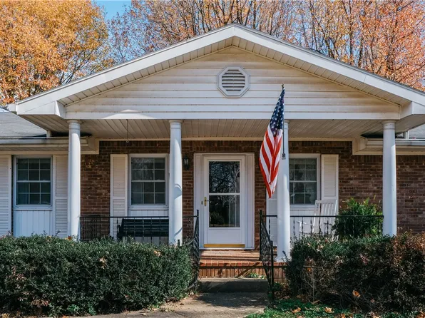 1686 N Stephens Ave, Fayetteville, AR 72703