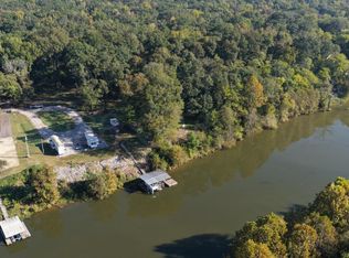 776 Moores Creek Rd, Columbus, MS 39701