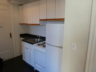 Rented by DSA Realty Midtown West