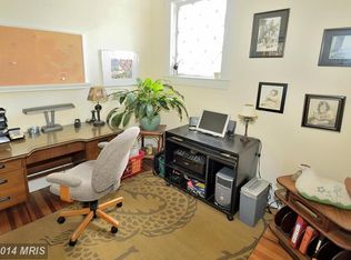 810 N Ivy St, Arlington, VA 22201