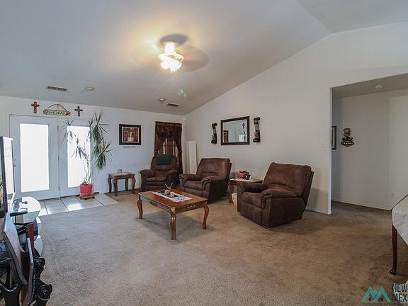 5th image of 1101 N Avenue K