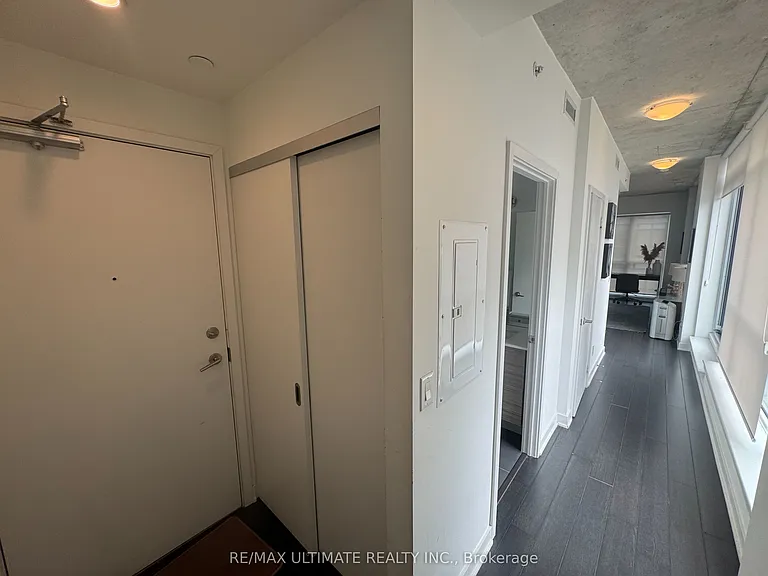 210 Simcoe St #2002 — Photo 5