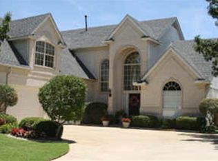 7904 Bridlewood Dr, North Richland Hills, TX 76182