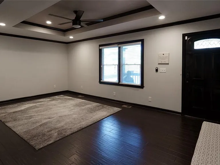 685 Cedar Ave NW — Photo 11