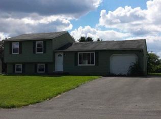 7271 Roumare Rd, Manlius, NY 13057