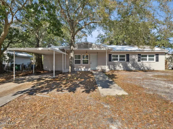 3103 Wesley St, Pascagoula, MS 39567