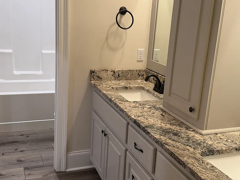 24 Bridgefield Ct — Photo 4