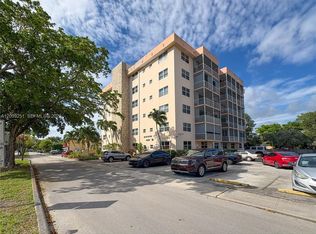 Dixiana Condo, Hollywood, FL 33020