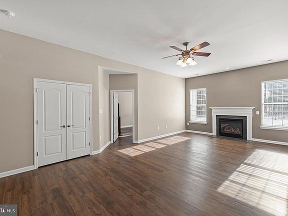 5th image of 107 Shumard Ct