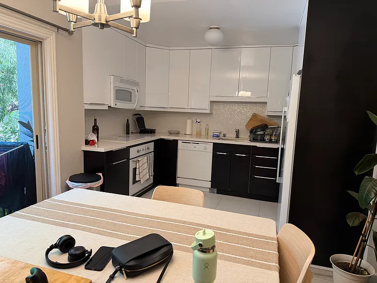 140 Walnut Ave #2C — Photo 15