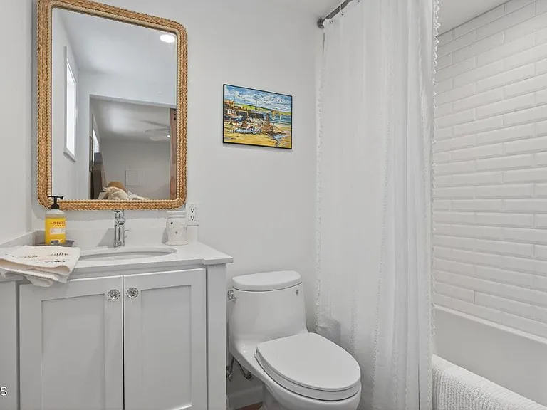 3884 Pacific Coast Hwy — Photo 21