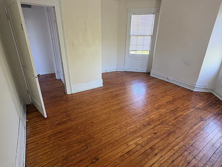 107 Ashley Ave #D — Photo 11