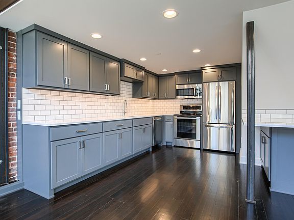 2nd image of 144 N 14th St #206