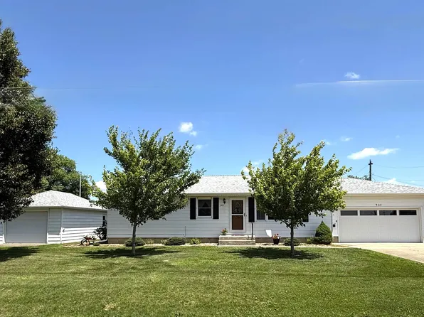 903 N Fearing Ave, Abingdon, IL 61410