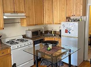 190 Meserole St APT 13, Brooklyn, NY 11206