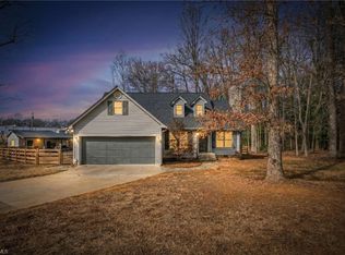 503 N Greenbriar St, Liberty, NC 27298