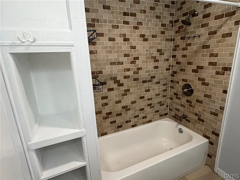 107 Hadley Dr — Photo 14