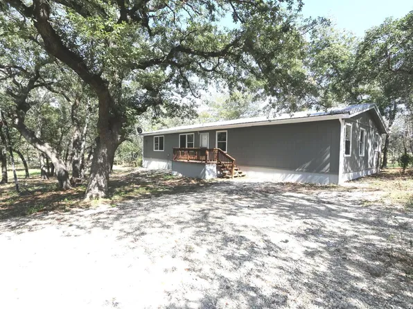 76 & 76 B POST OAK RD, La Vernia, TX 78121