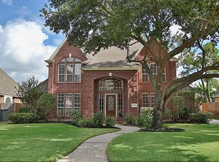 6906 Napier Ln, Houston, TX 77069