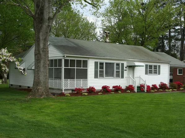 35312 Church St, Ivor, VA 23866