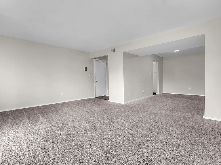 Camelot Place — Photo 64