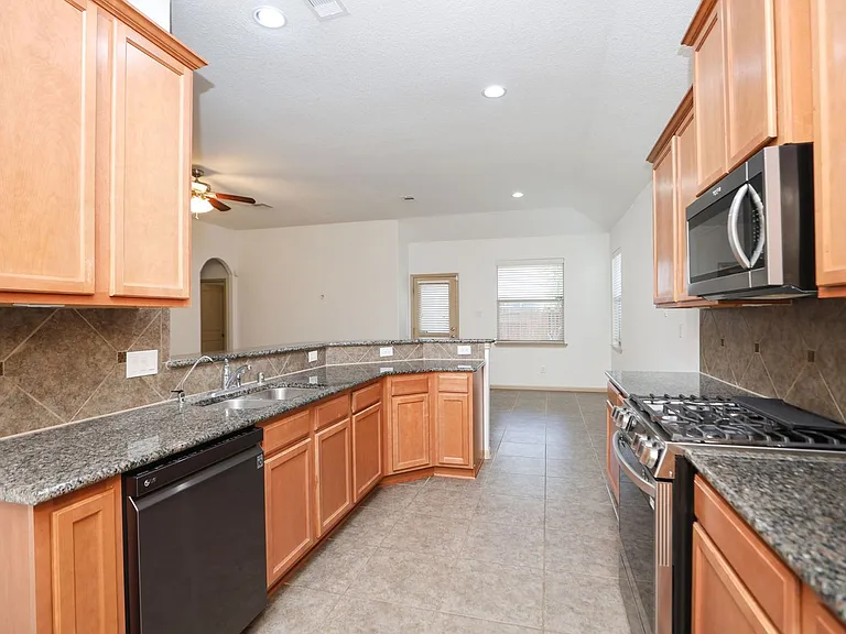 7042 Windy Run Ct — Photo 19