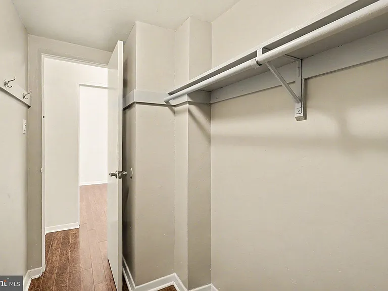 3000 Spout Run Pkwy #C601 — Photo 18