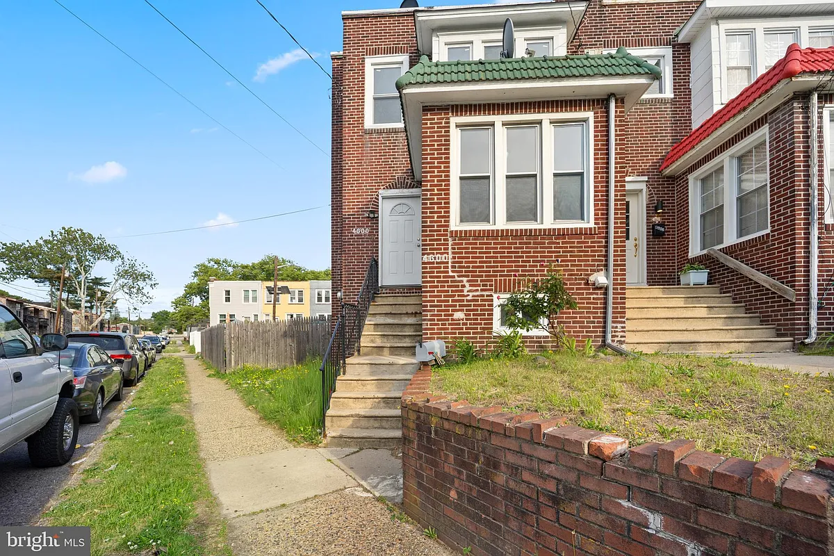 Building Photo - 4600 Highland Ave
