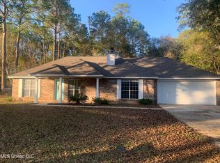 2412 Robertsdale Rd, Gautier, MS 39553