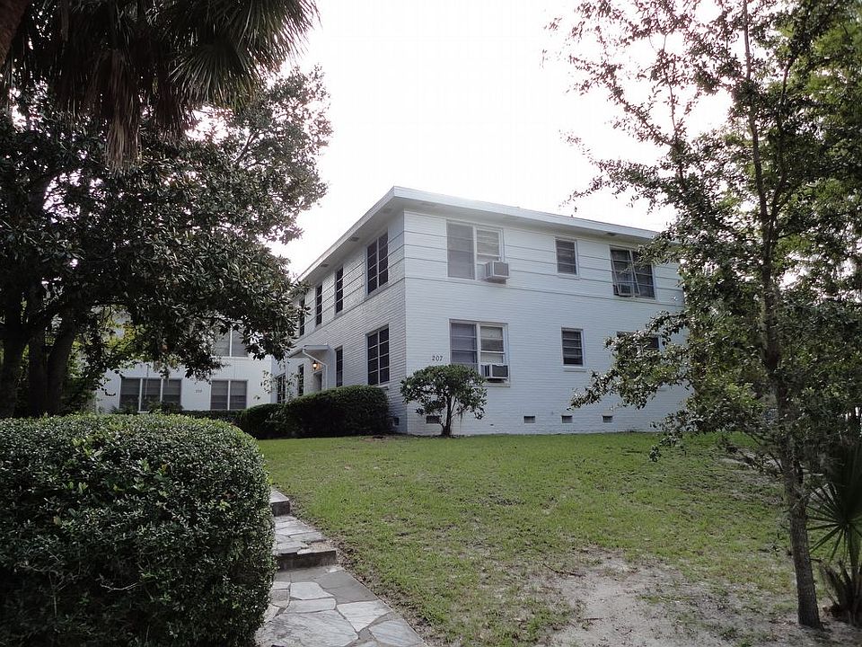 1st image of 211 NE Boulevard APT 11