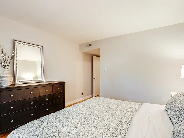 21 Willow Rd #33 — Photo 8