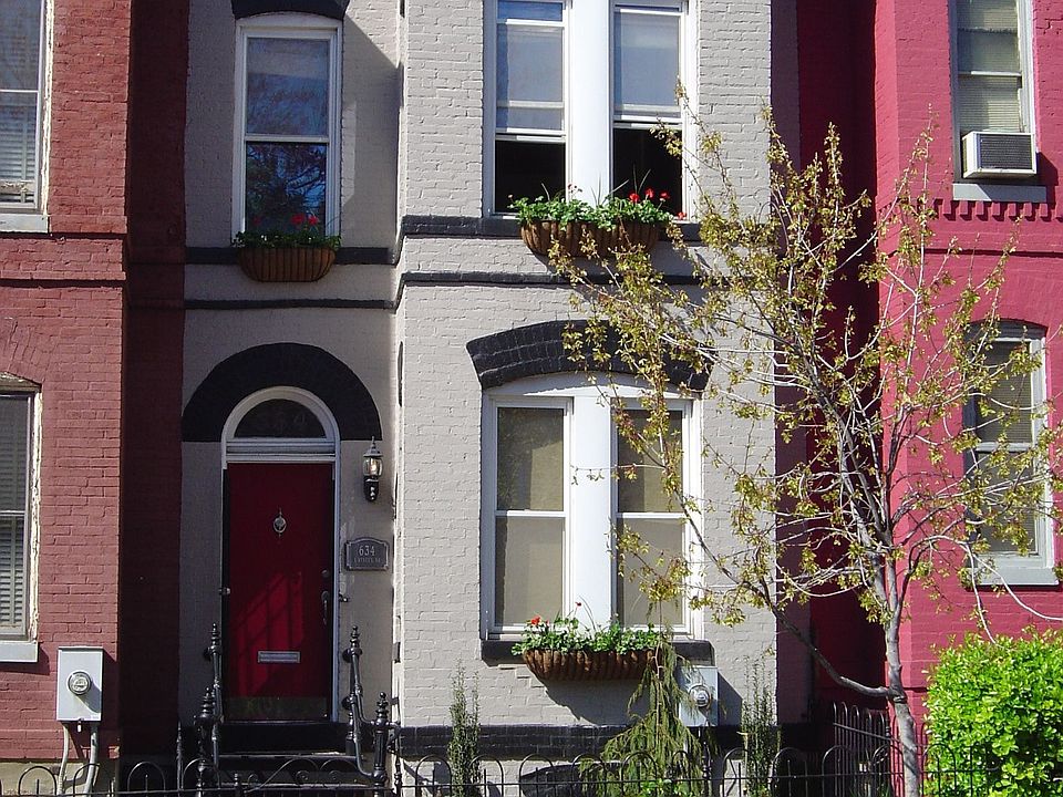 634 L ST, NE- Front 1