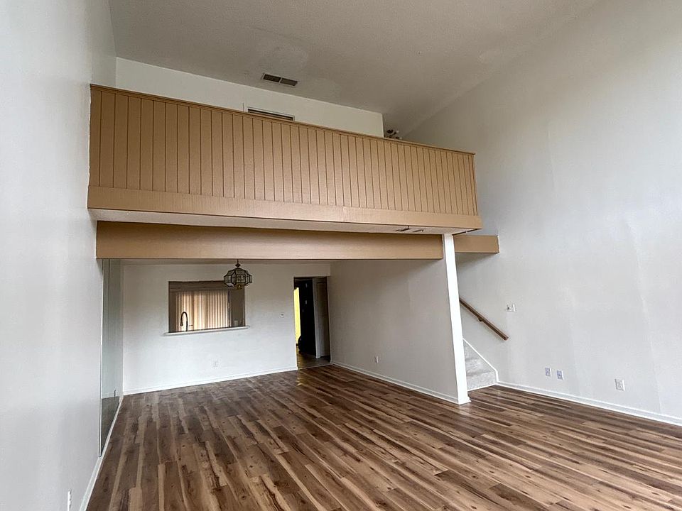 1st image of 7833 La Sierra Ct