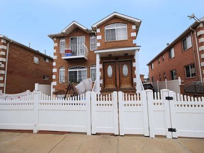 7207 Bergen Cove Rd, Brooklyn, NY, 11234