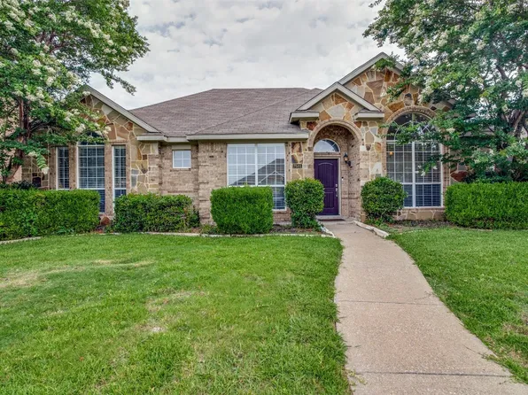 7501 Caribbean Dr, Rowlett, TX 75088