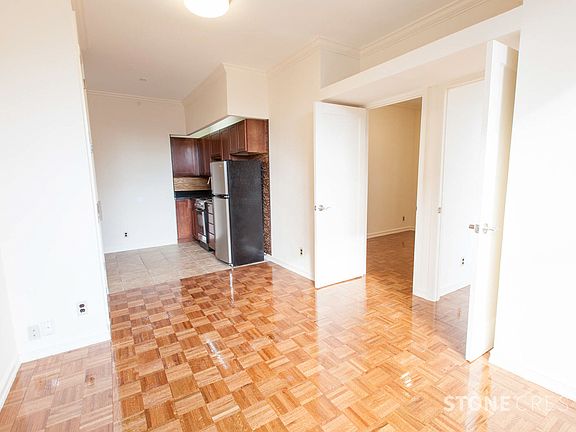 3rd image of 304 W 92nd St APT 7B