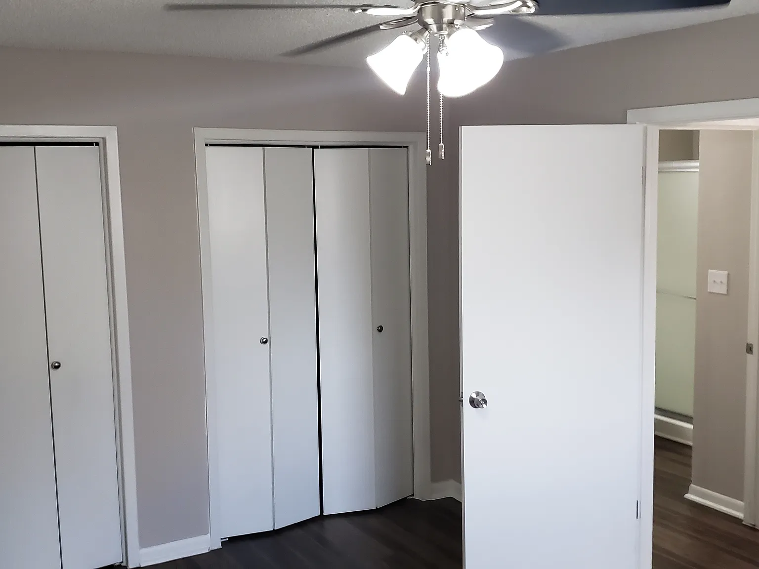 Deer Park Apartments - 737 — Photo 4