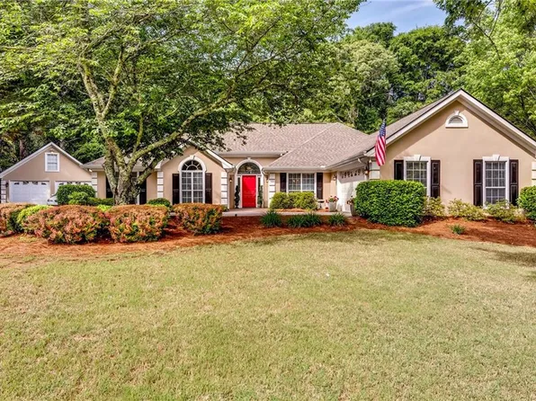 505 Cambridge Cir, Jonesboro, GA 30236