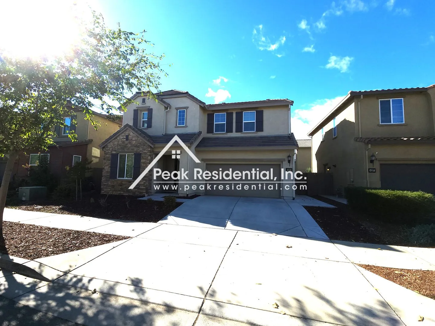 4231 Malta Island St photo 1