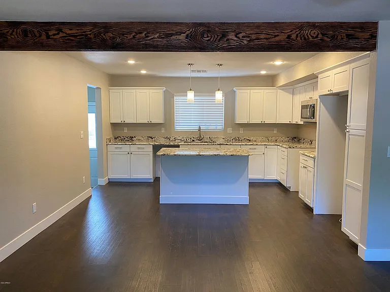 600 S Mud Springs Rd — Photo 6