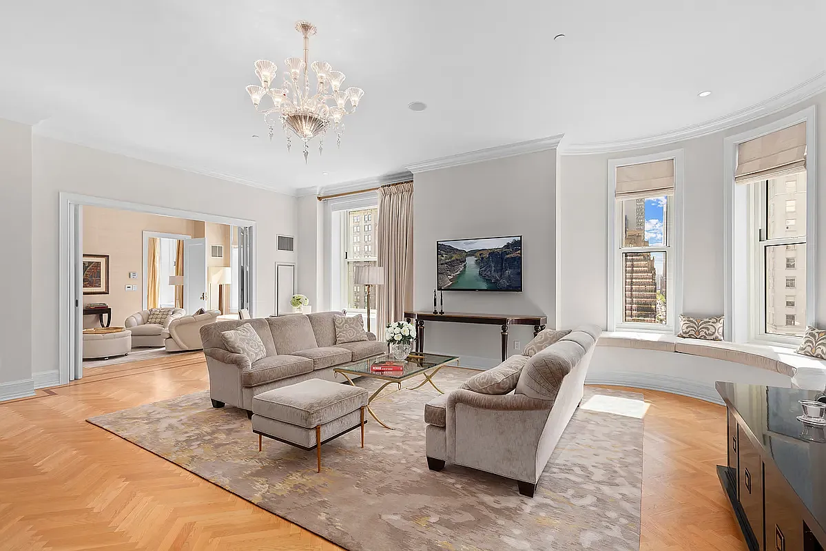 1 Central Park South — Photo 2
