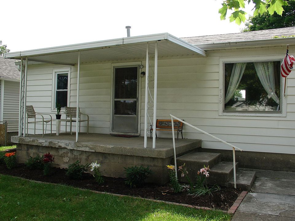 Front View Nice Front Porch