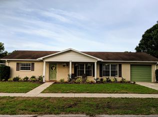 6136 17th St, Zephyrhills, FL 33542