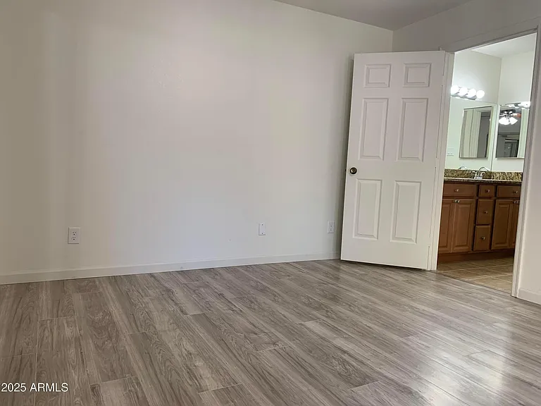 9445 N 94th Pl #112 — Photo 11