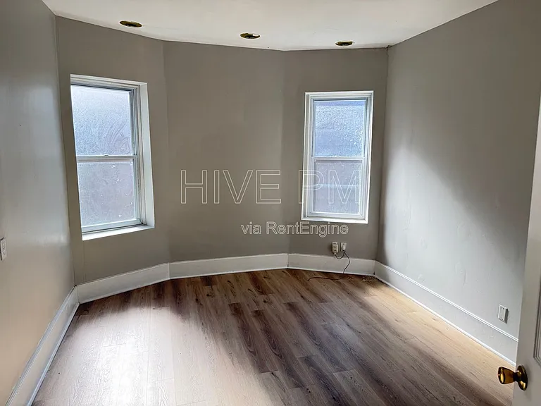 611 E Mitchell Ave #2 — Photo 14
