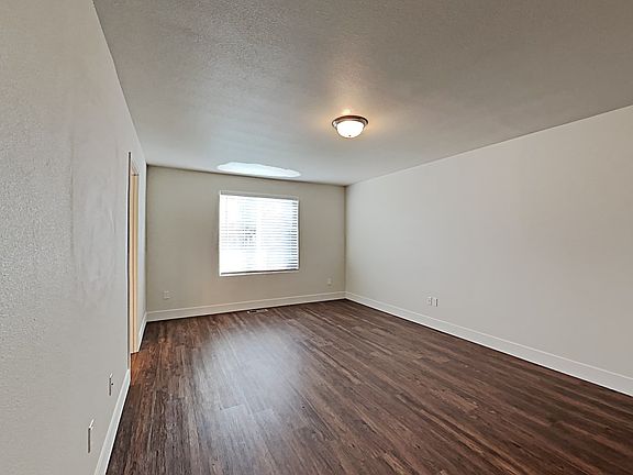 5th image of 9101 NE 167th Ct