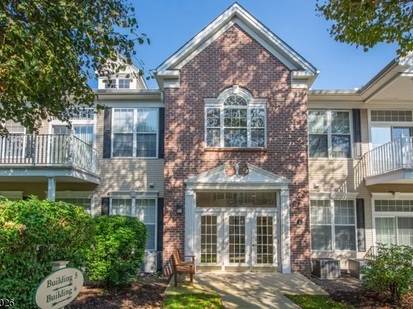 615 Four Seasons Dr, Wayne Twp., NJ 07470