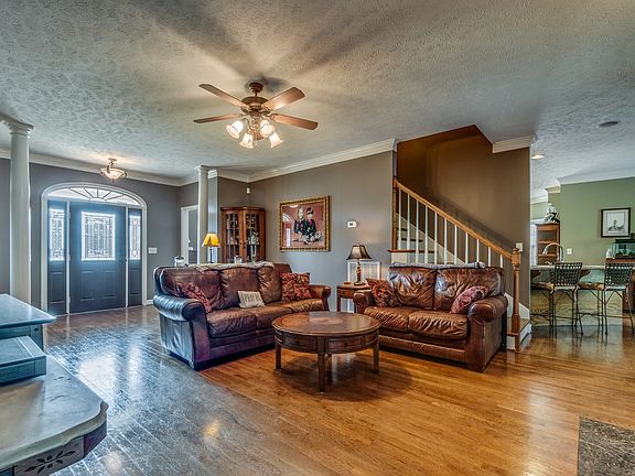 4th image of 1315 Bantry Dr