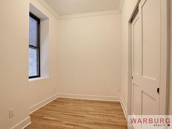 4th image of 421 Manhattan Ave Unit B-2
